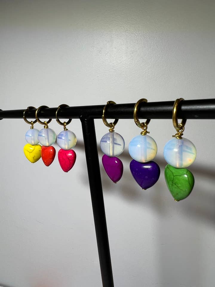 Boucle d’oreille PUPPY - Violet pour la vente par Even stone