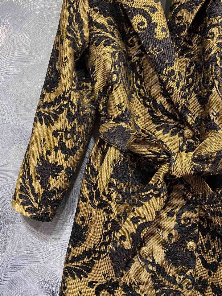 Kleur als afbeeldingen CT101Y Gebloemde Geborduurde Windjack met Riem voor Dames voor groothandel op Faire6