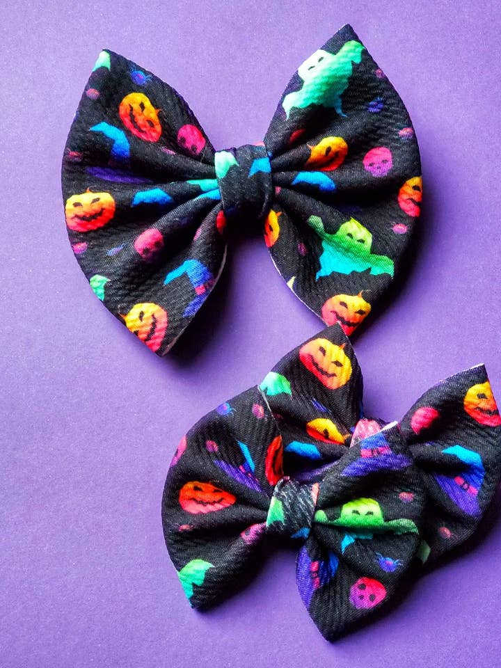 Arc-néon de Savane Halloween pour la vente par Dainty Delights Creations