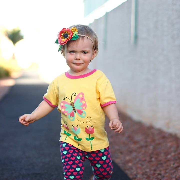 Doodle Pants – Engroshandel T-shirt - Børn – Gul sommerfugl småbørn og børn skjorte5