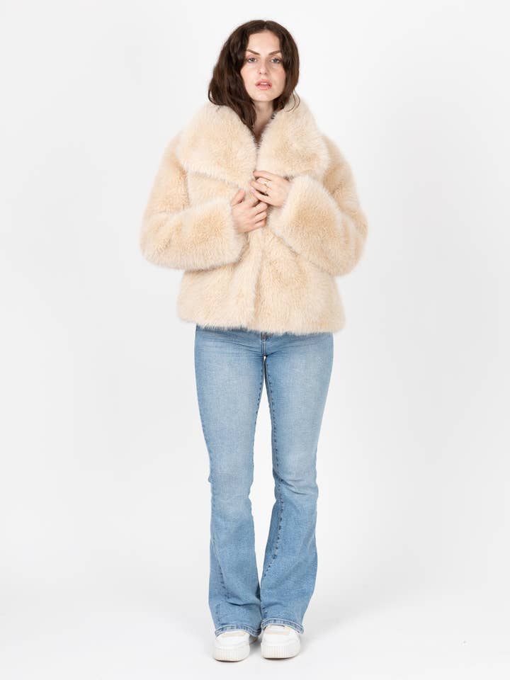 KZELL PARIS - Wholesale Fur/Faux Fur Coat - Women's - SHORT FAUX FUR COAT14