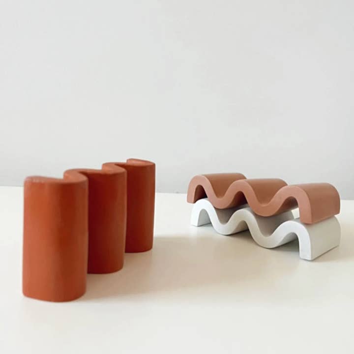 Dovekie & Finch - Wholesale Decorative Tray - Modern Wavy Tray11