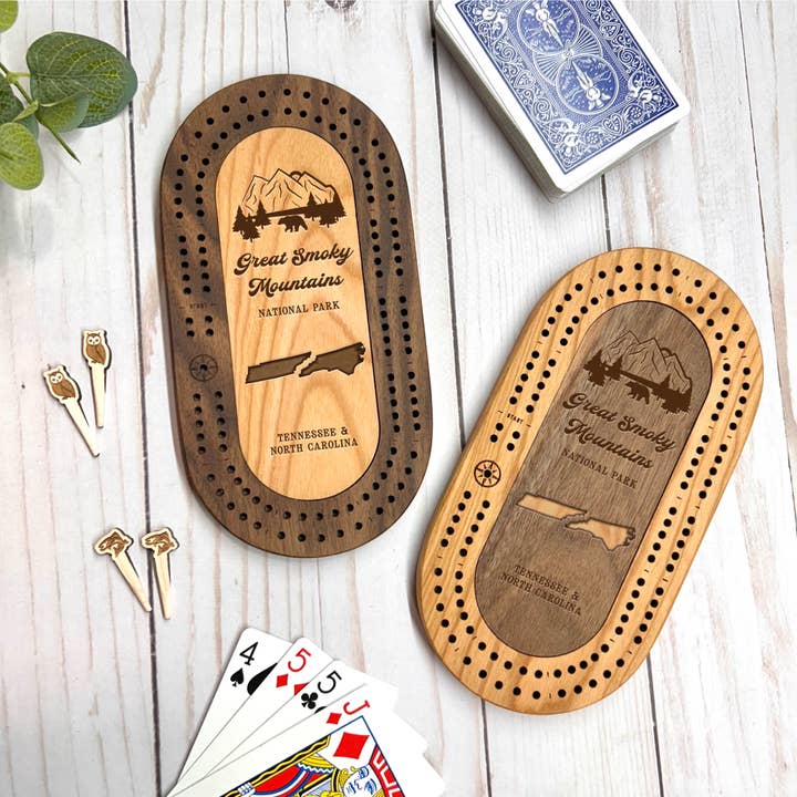 Cast & Carve - Wholesale Board Game - National Parks Travel Cribbage Set with Custom Pegs11