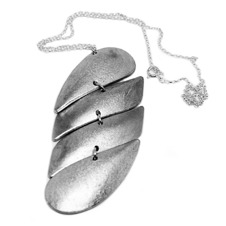 No War Factory s.r.l. - Wholesale Pendant/Charm Necklace - Rope Necklace