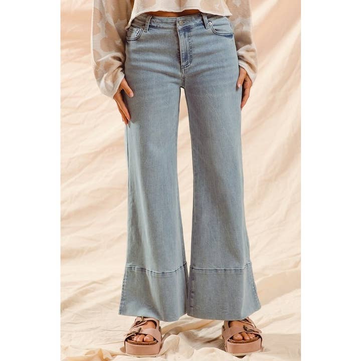 IVE - Wholesale Pants - Women's - WIDE LEG FLARE DENIM JEANS WITH SIDE SLITS