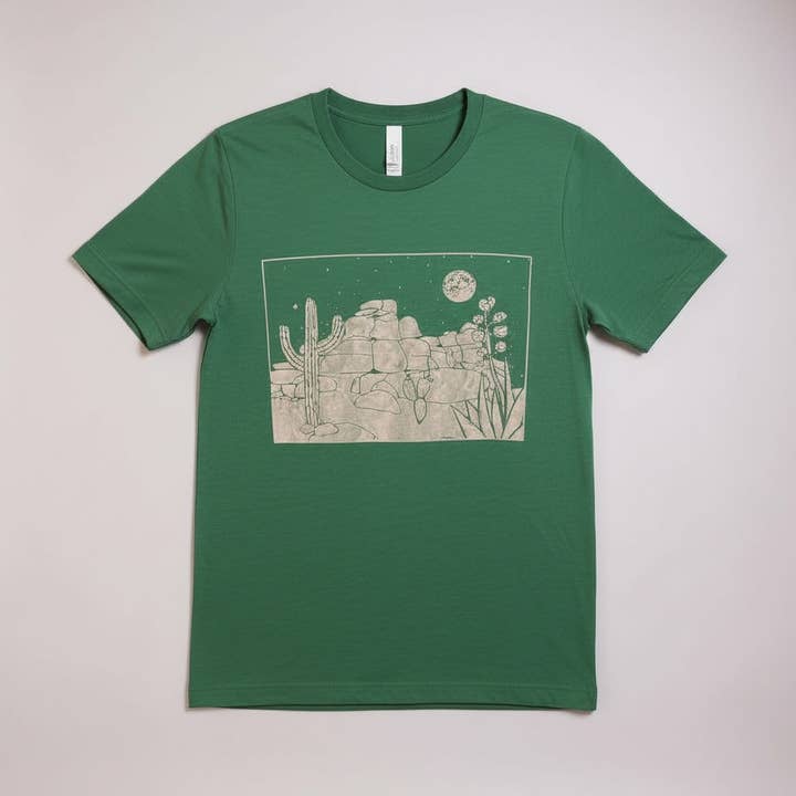 Woestijnlandschap Kunst T-Shirt: Superzacht, Uniseks XS-3X voor wholesale door Nurelle Creations