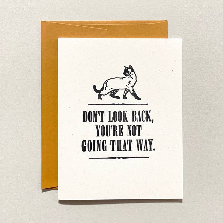 Letterpress Card - Kijk niet terug Pussy Cat voor wholesale door Runaway Press