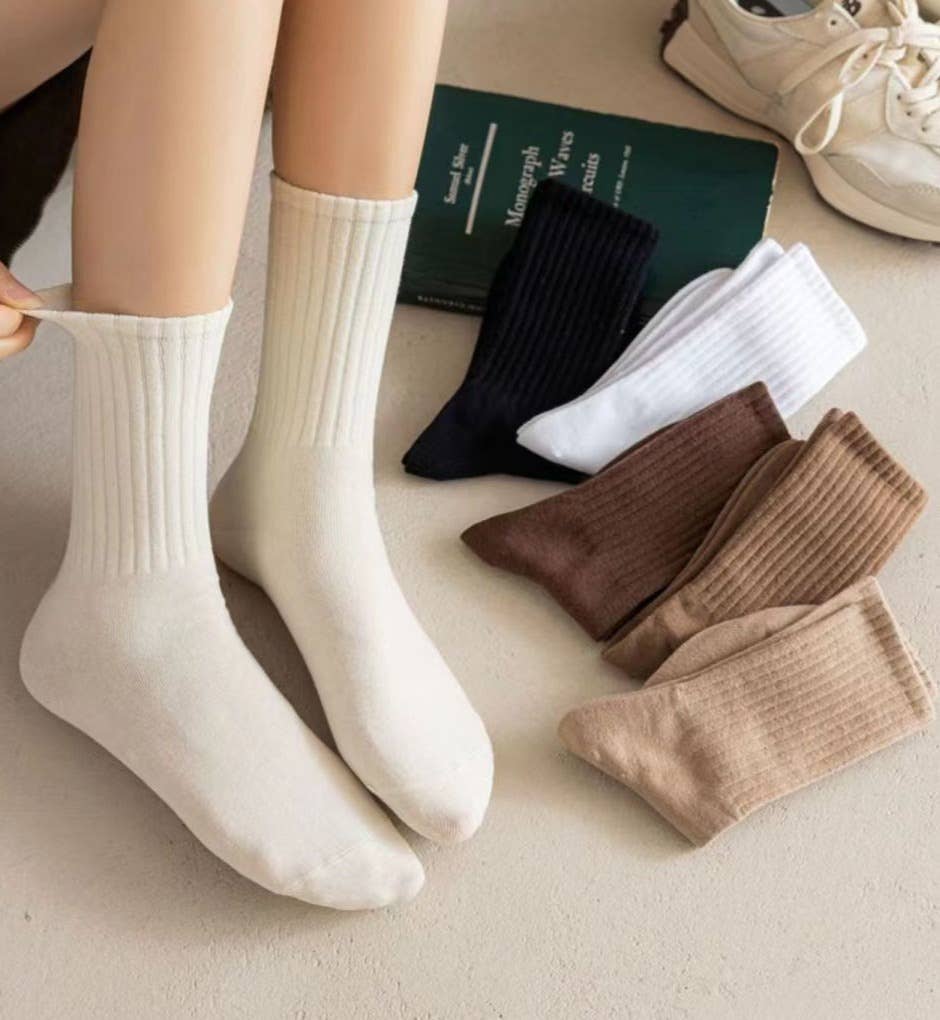 Sweetkama - Vendita all'ingrosso Calzini - Donna - Calzini da donna a coste a tinta unita sopra la caviglia SKASC41805