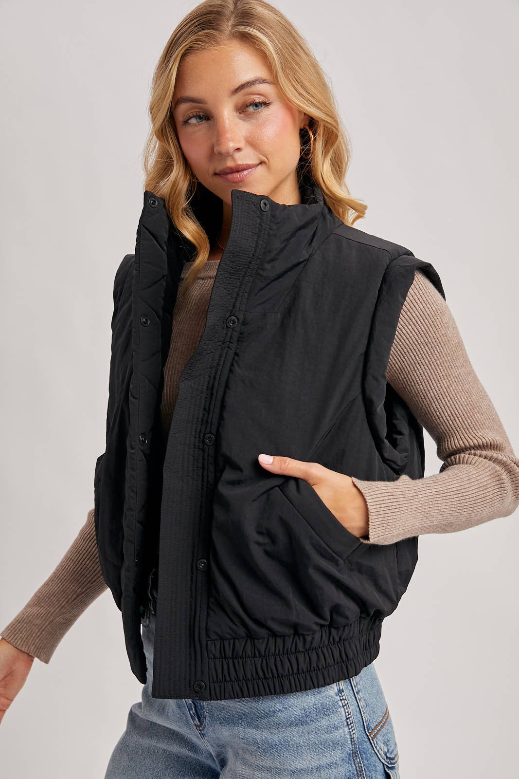 Bluivy - Wholesale Outerwear Vest - Women's - BOMBER STYLE PUFFER VEST WITH POCKETS26