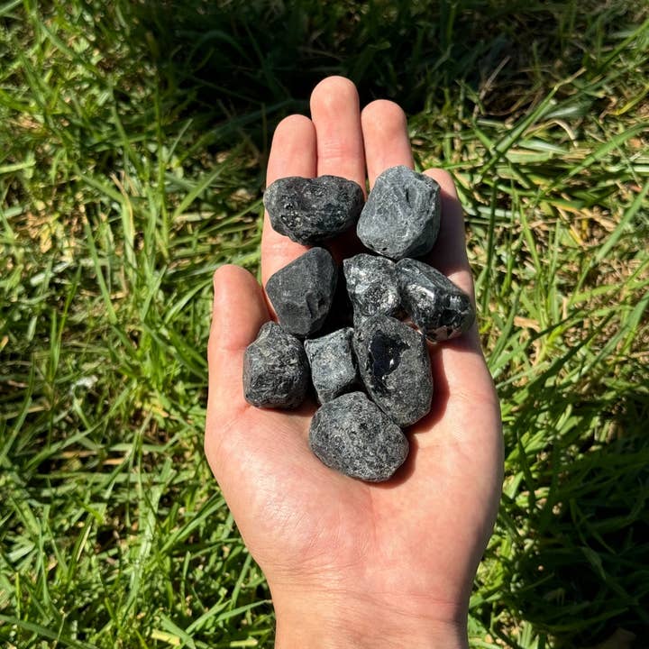 Earths Elements Wholesale - Wholesale Spiritual Stone/Crystal - Raw Crystal - Apache Tear, 1lb
