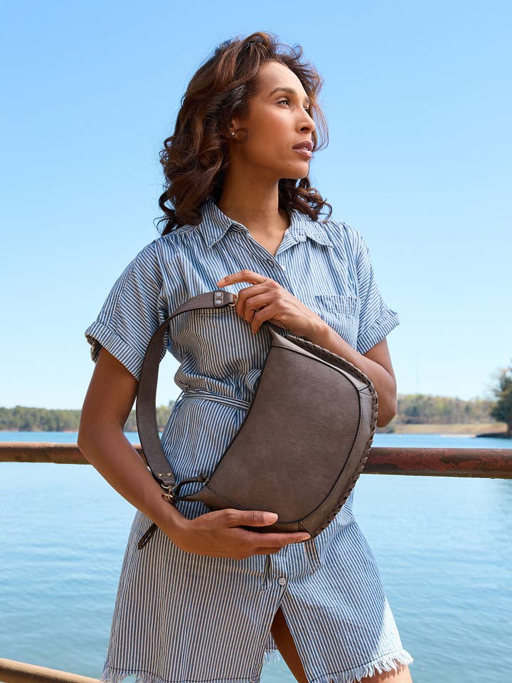 M2508 Sierra Structured Shoulder Bag w/ Whipstitch Detail for wholesale by Jen & Co.