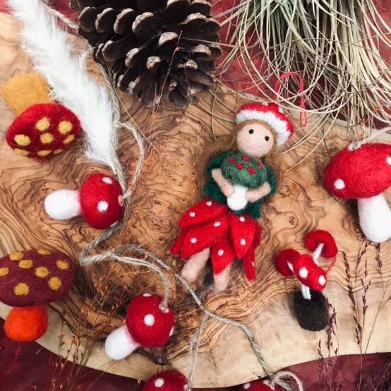 Felt So Good - Vente Objets de décoration - Tabouret de crapaud fait main en feutre à suspendre pour décoration automnale2