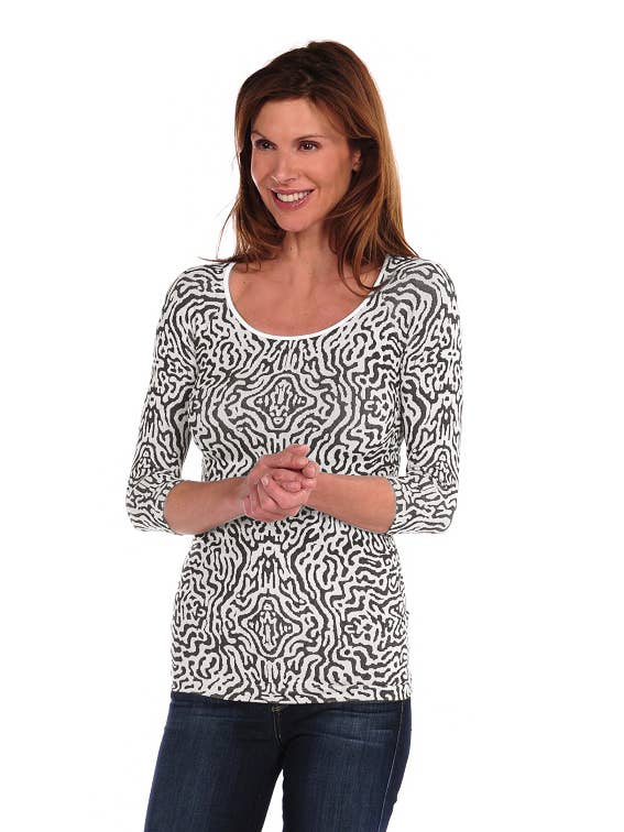 TINA Stephens Italy/Tees By Tina - Wholesale Knit Top - Women's - Tribal Python 3/4 Sleeve (502Q)1