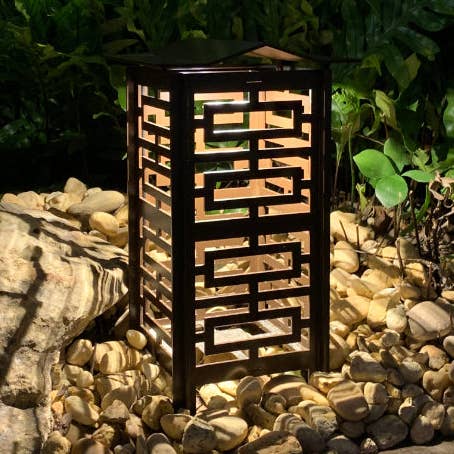 RadiantLight Polynesian Landscape Light - Garden Light for wholesale by TedStuff