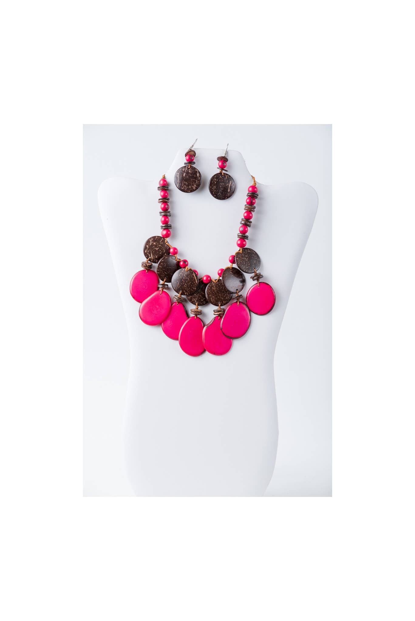 TaguArtsy – wholesale Jewellery set – Adri Tagua & Coconut Shell Necklace5