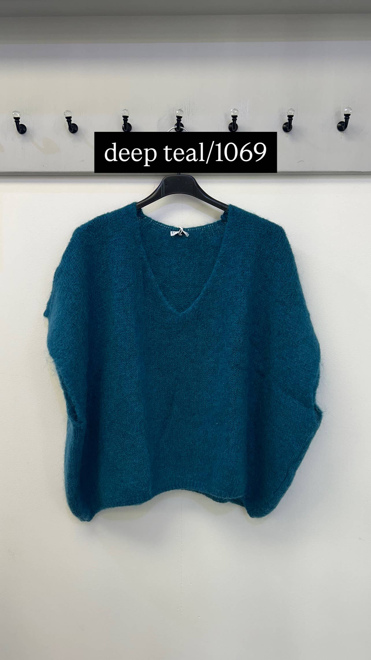 Terminal 1 Clothing - Vendita all'ingrosso Canotta - Donna - Canotta con Spalle Scese in Mohair6