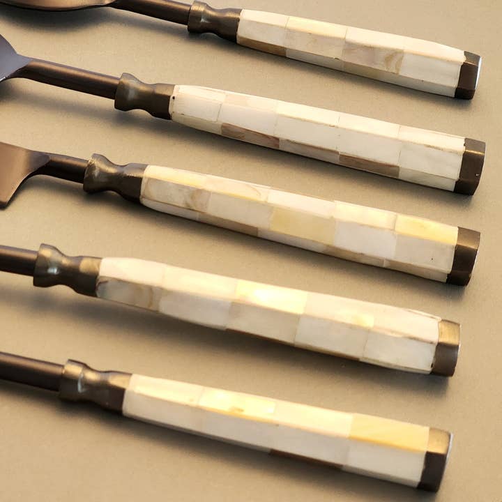 Gibb & Daan – wholesale Bestickset – Pärlemor Inlay bestick Set - Svart bestick Set med 5