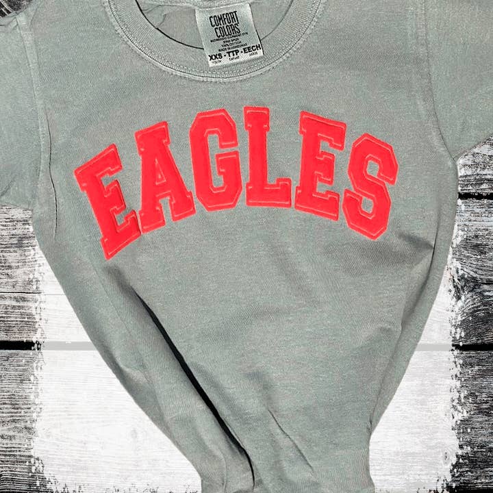 A Blessed Texas Mess Boutique - Vente Sweat-shirt à imprimés – femme - Custom Puff Vinyl School Team Spirit Comfort Colors0