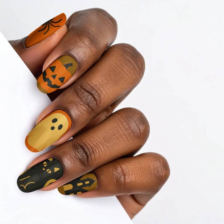 FYNE BODY - Wholesale Press-on/fake nails - Ghoul's Gold Glamour Halloween Press-On Nails47