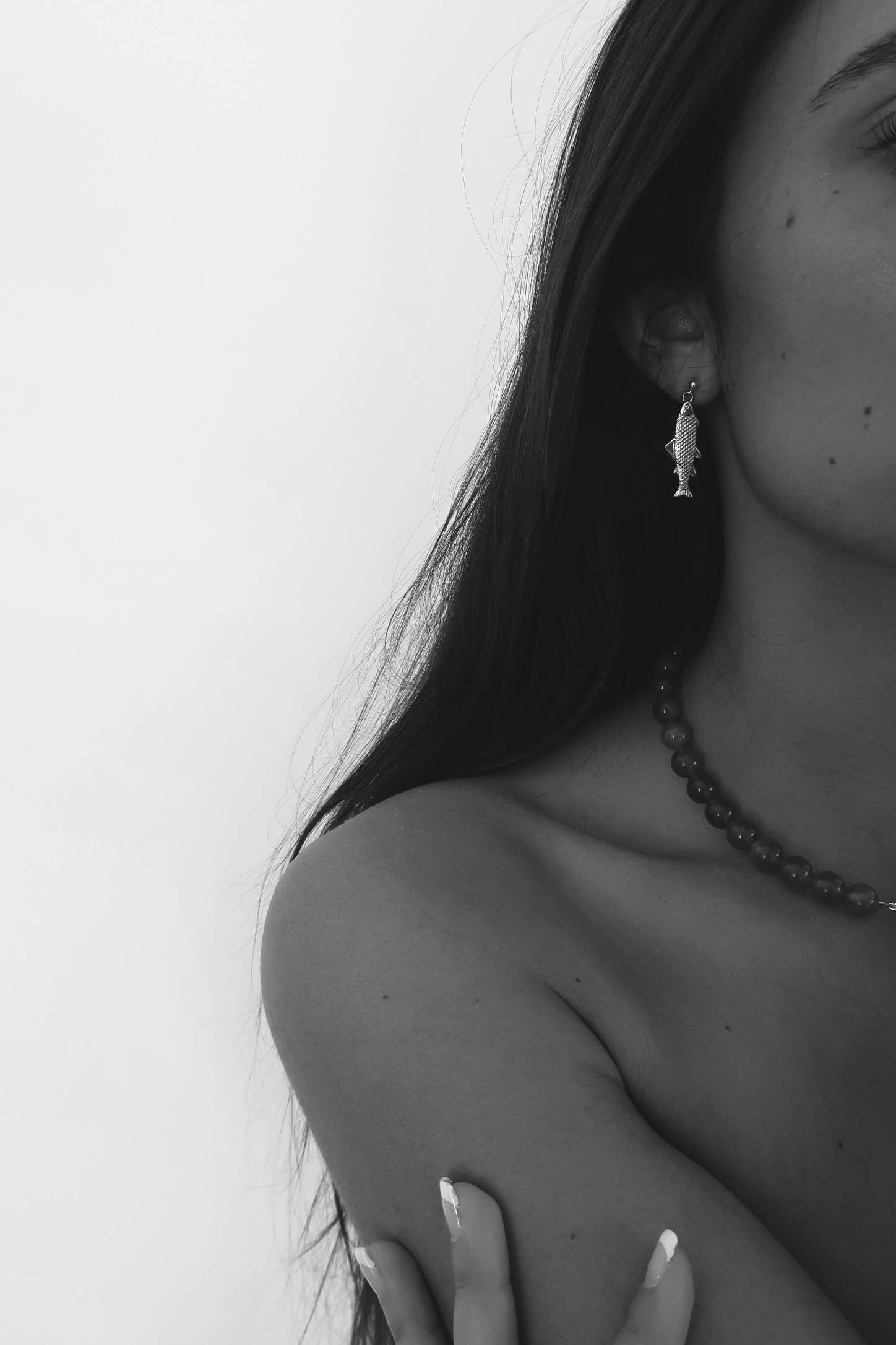 May Martin – wholesale Hängande örhängen – Pesce Silver Studs1