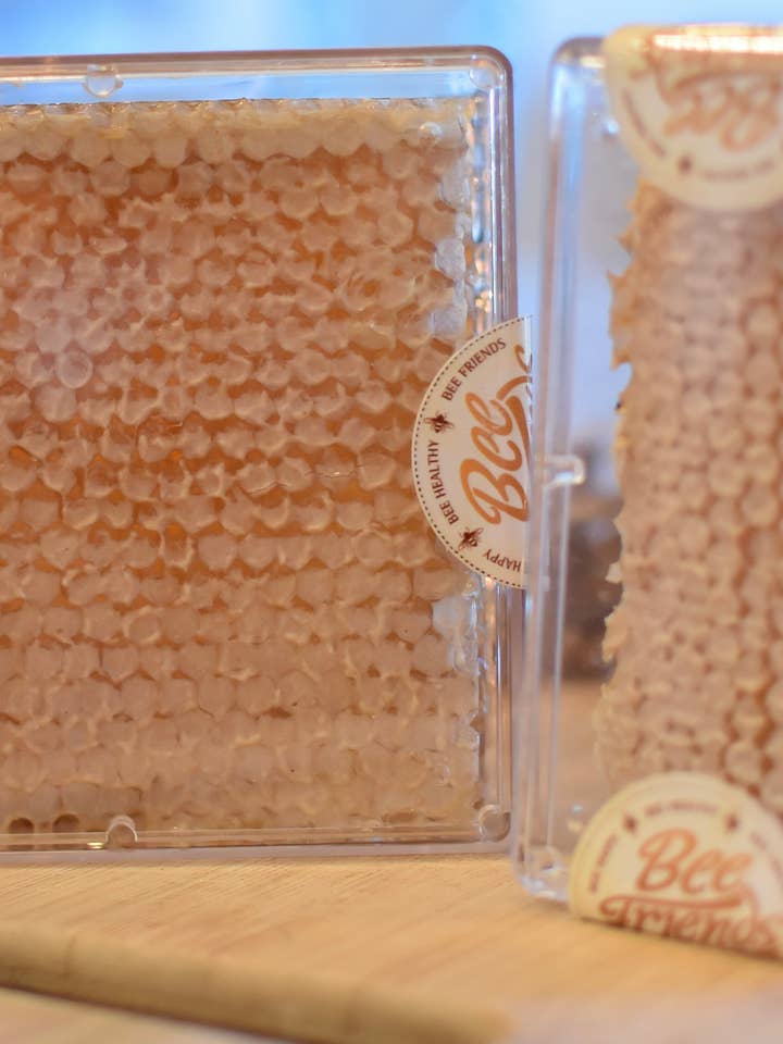 Cut Comb Honey 4x4 Square for wholesale by Bee Friends Farm