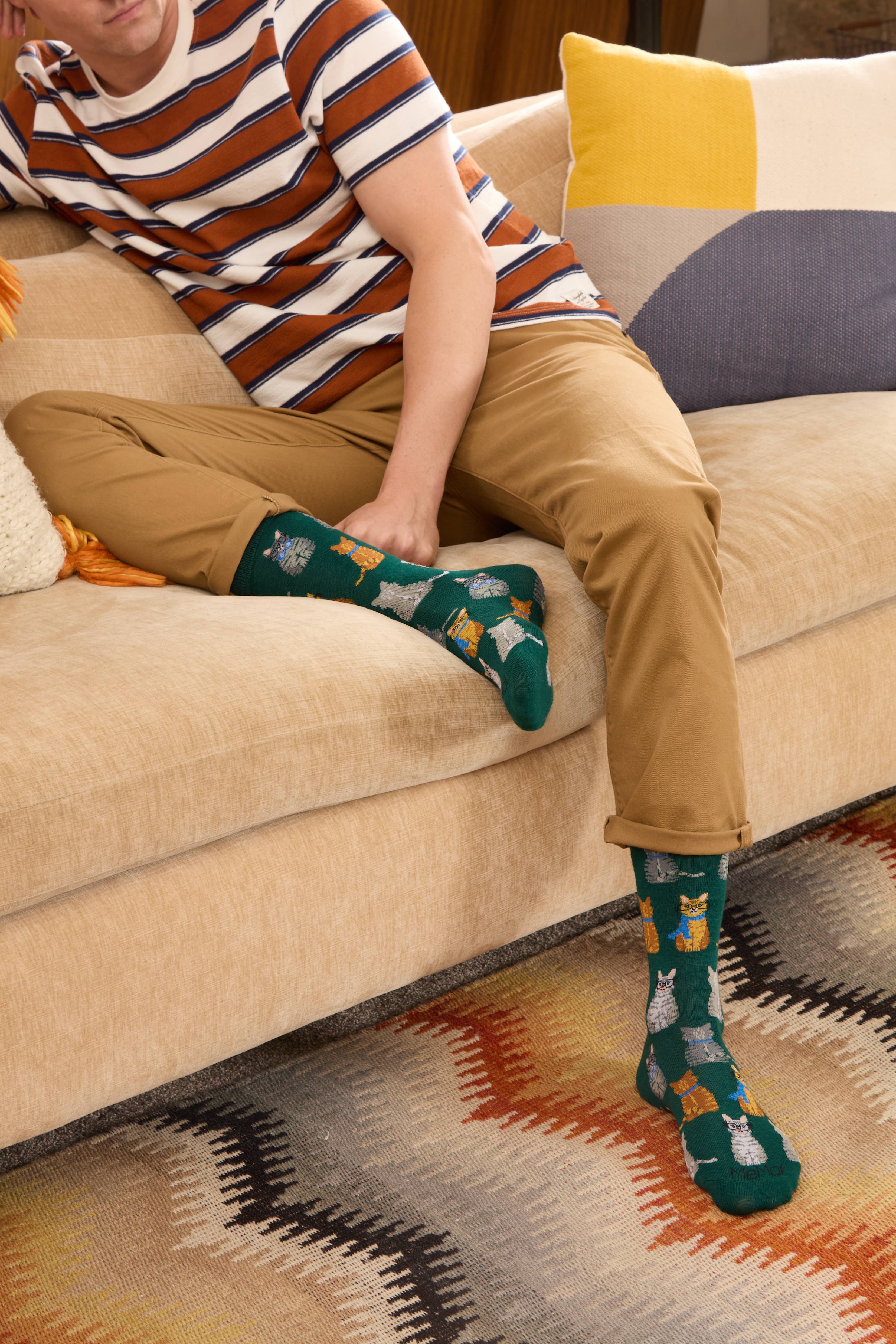 Infinity Classics International Inc. - Wholesale Socks - Men's - Cats Bamboo Men's Crew4