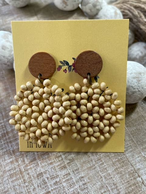 Boucles d'oreilles rondes en bois à tige légère pour la vente par Nina’s Attic