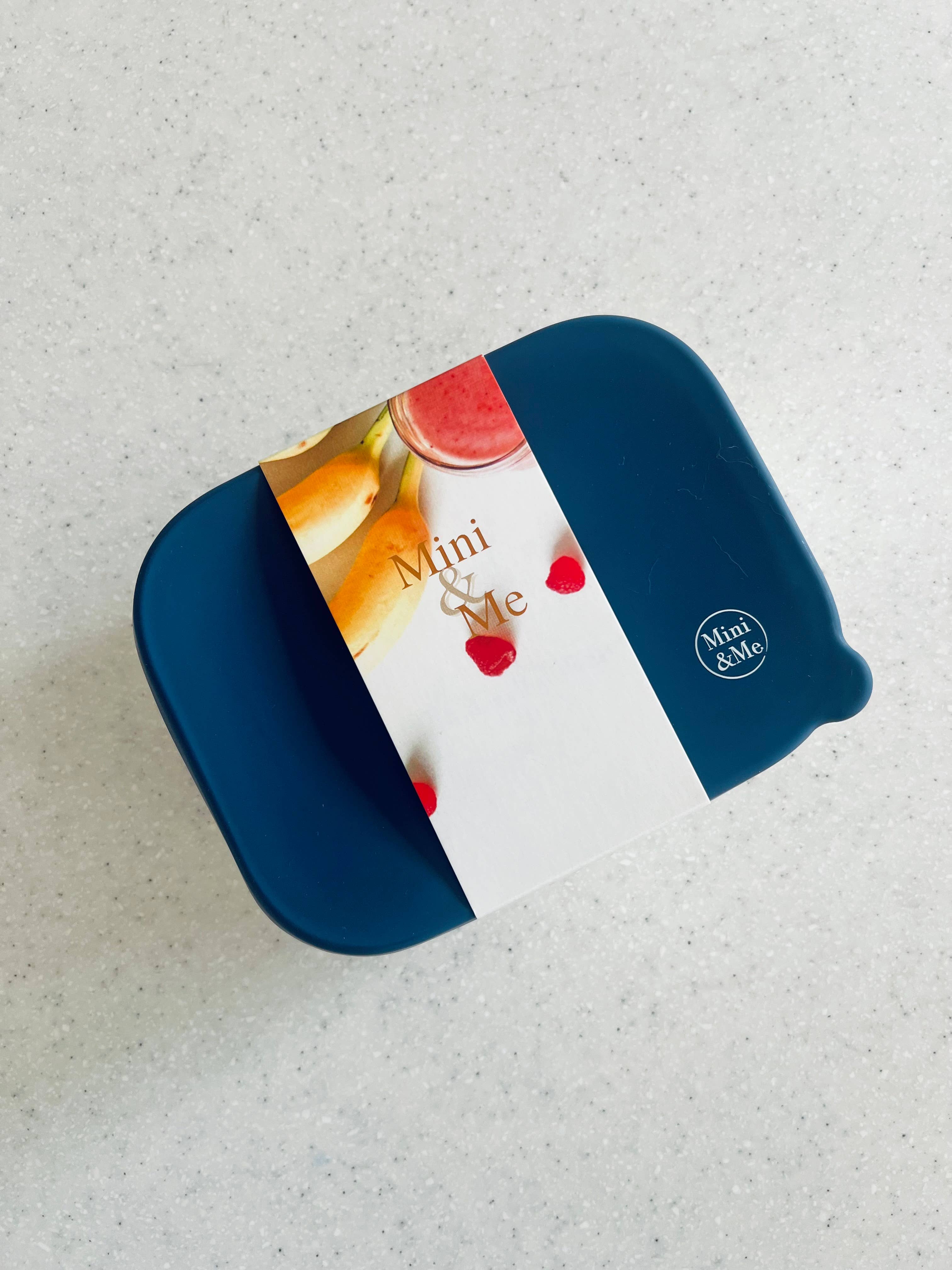 Cuddle Bug & Co - Wholesale Lunch Bag/Box - Stainless Steel Bento Box with Silicone Divider Blueberry1