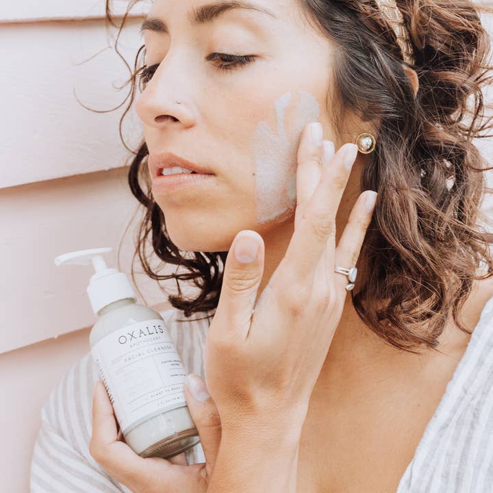 Oxalis Apothecary - Wholesale Facial Cleanser - French Sea Clay + Pineapple Enzymes Balancing Facial Cleanser2