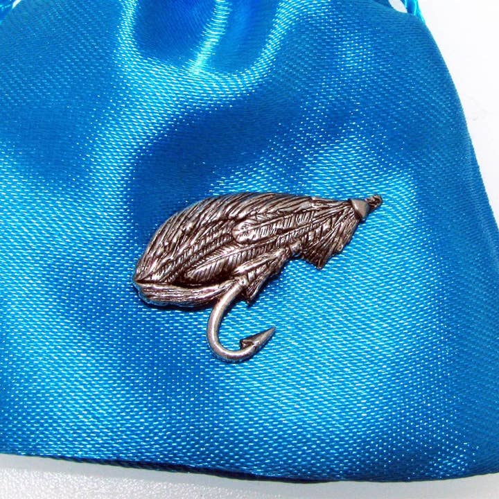 Pageant Pewter – wholesale Lapel pin/button – Salmon Fly Pewter Pin Badge