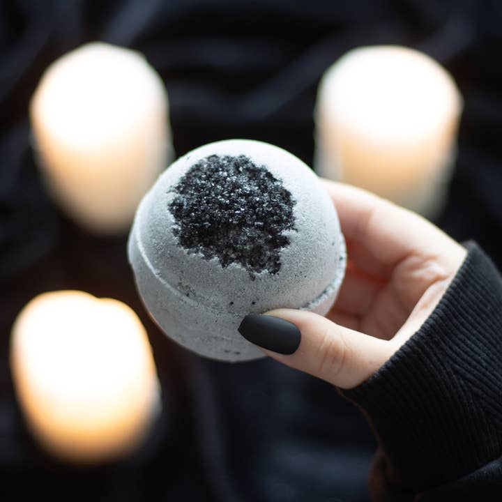 Something Different Wholesale – wholesale Bath bomb/fizz – Gothic Dark Depths Black Charcoal Bath Bomb