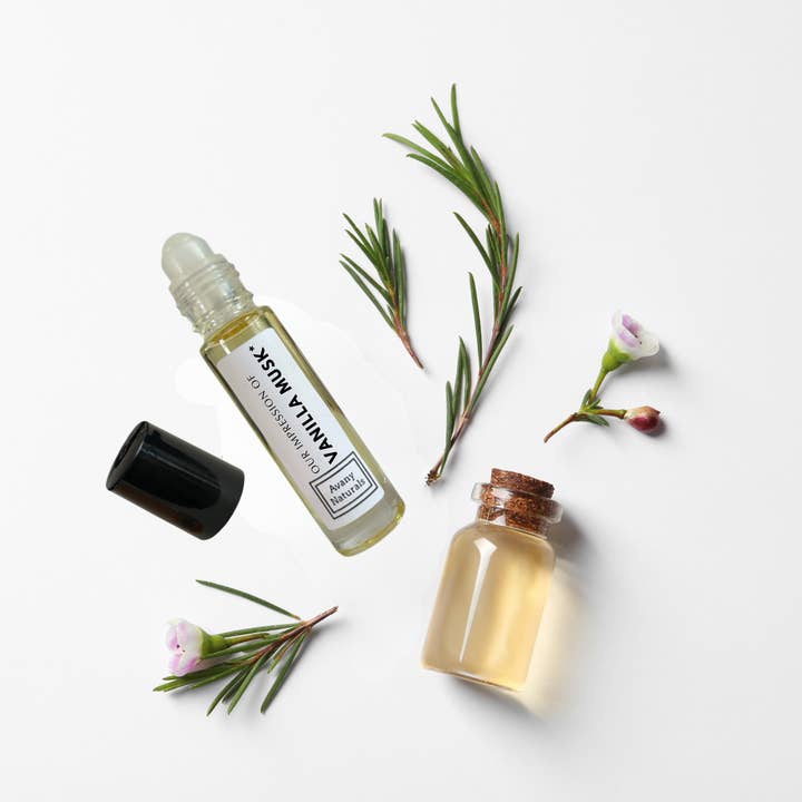 Olio profumato per donna - Fragranza roll-on in bottiglia di vetro per la vendita all'ingrosso da parte di Avany Naturals