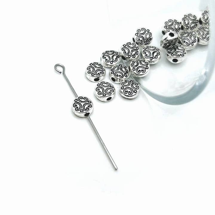 Perles intercalaires tribales rondes en argent antique, 6x6mm pour la vente par Guerrilla Charm