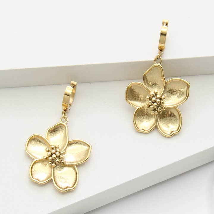 BELLISSIMA BIJOUX - Wholesale Dangle Earrings - Gold Stainless Steel Flower Earrings0
