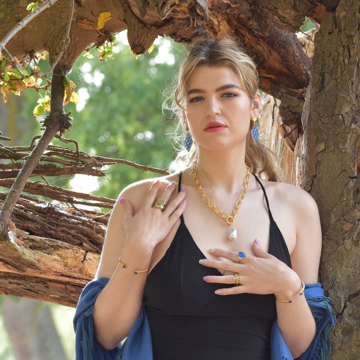 Gem Bazaar Jewellery – wholesale Hänge-/berlockhalsband – Barock pärla hänge i guld