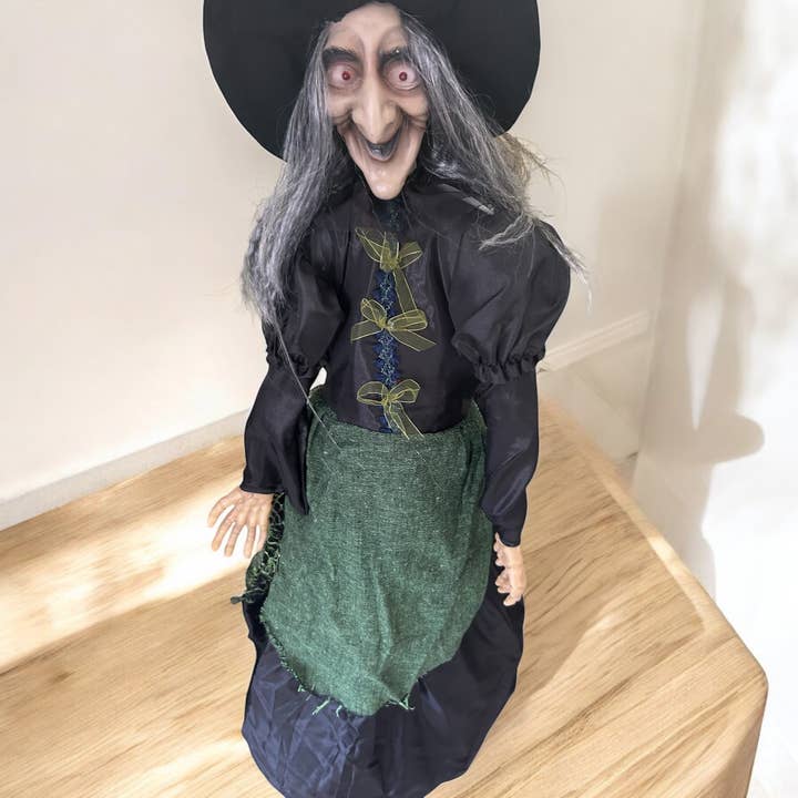 Halloween Witch Madam Morbida green for wholesale by Marketplace24