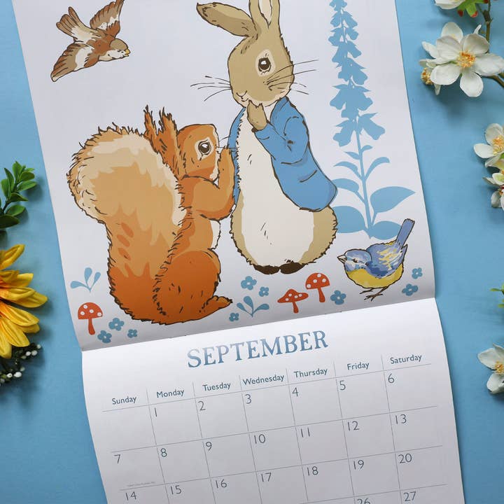 Robert Frederick Ltd - Vendita all'ingrosso Calendario - Calendario da parete quadrato Peter Rabbit 2025