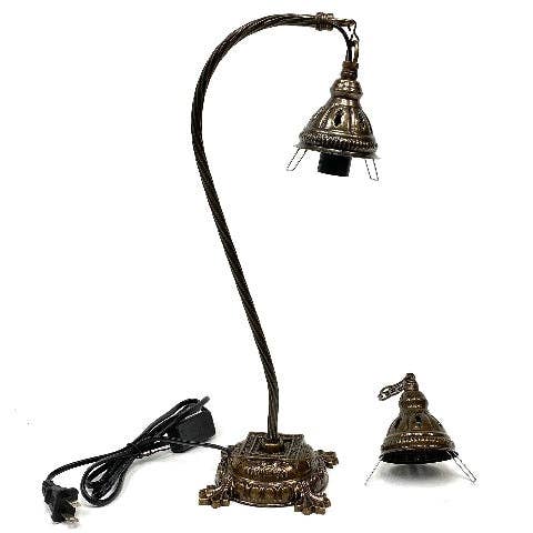 Paykoc Imports, Inc – Engroshandel Skrivebordslampe – Tyrkisk mosaik kamelhalslampe - 21,5 cm x 41,3 cm - DB1 - Assorterede farver1