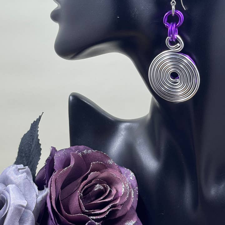 Jewelry With Me – wholesale Hängande örhängen – Silver- och lila dubbla skivörhängen med örkrokar i sterlingsilver6