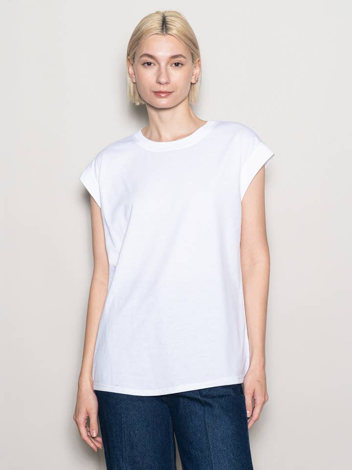 Elloh Collection - Wholesale T-Shirt - Women's - Oversized Soft Touch Crew Neck Muscle Tee Shirt3