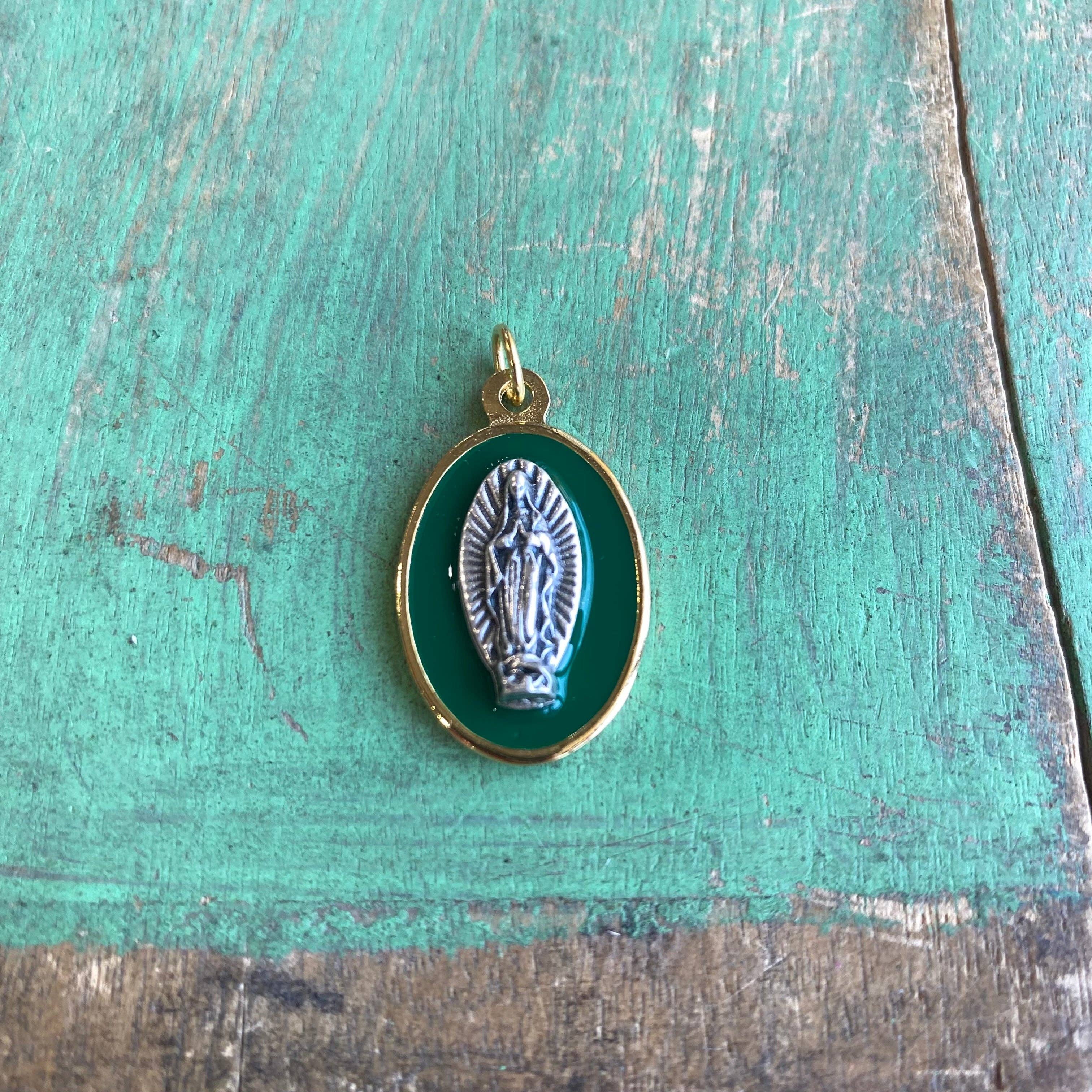 Love and Honor Jesus LLC - Wholesale Individuele bedel/hanger - Italiaanse ovale tweekleurige devotionele medailles9