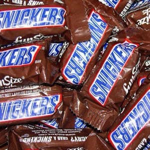 Long Island Candy Factory - Wholesale Chocolate Bar - Snickers Fun Size Full Case Bulk 20 POUND SEALED CASE