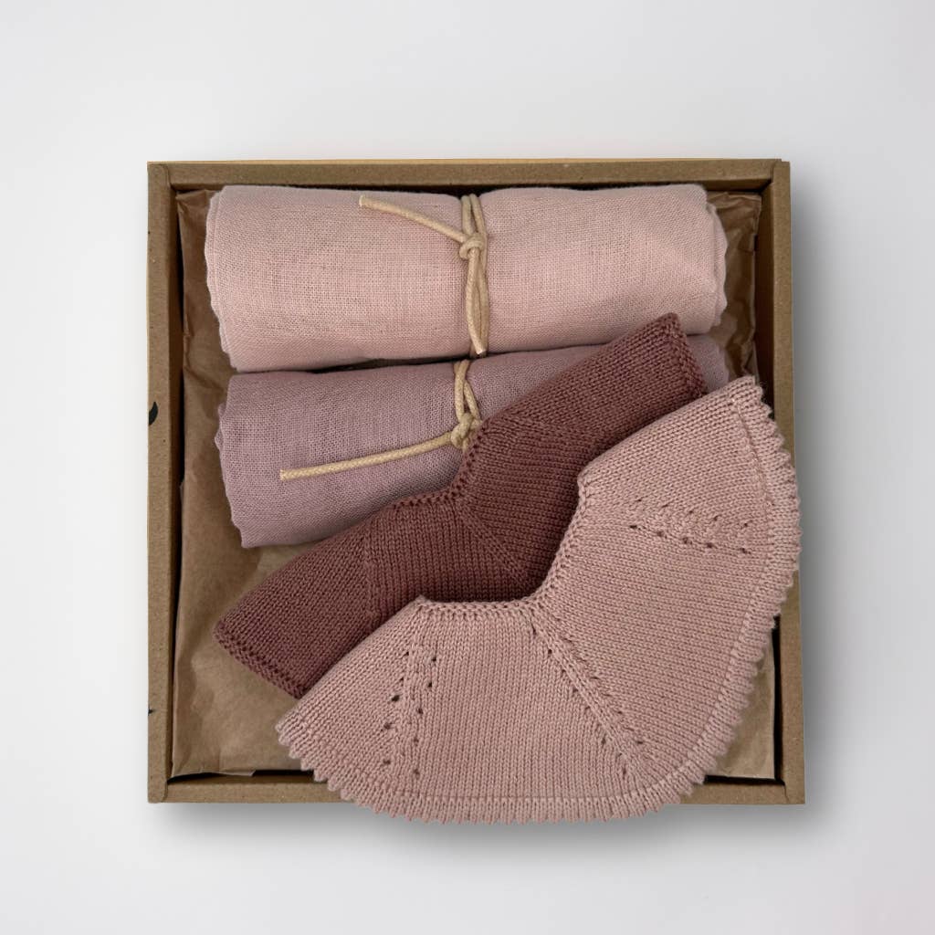 Saga Copenhagen - Wholesale New Mom Gift Box/Set - Must-have Baby box - Shades of Purple Dust Embroidered Premature Box - Clover an Ivory - Organic Cotton