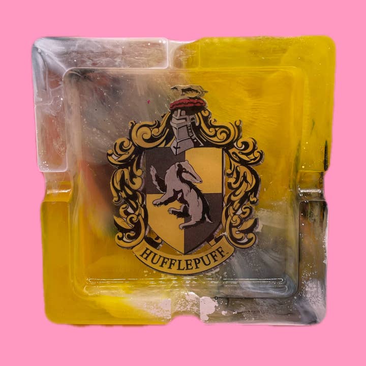 Cendrier Hufflepuff pour la vente par Pinkley.lu