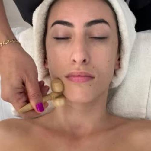 REAL EARTH STORIES - Wholesale Gua Sha tool - Facial Wood Therapy Kit - 6 Units + Towel1