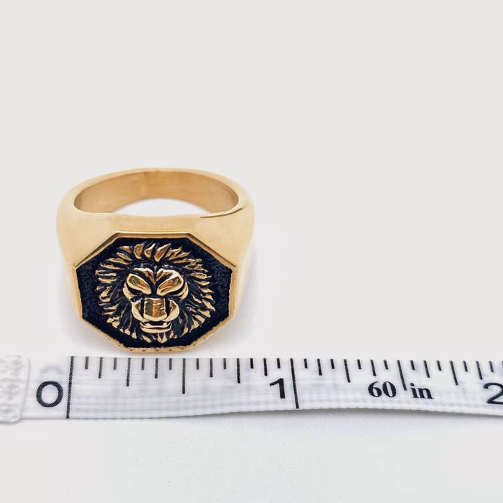 Mio Queena - Wholesale Signet Ring - Lion's Head Stainless Steel Ring - MJ/MR