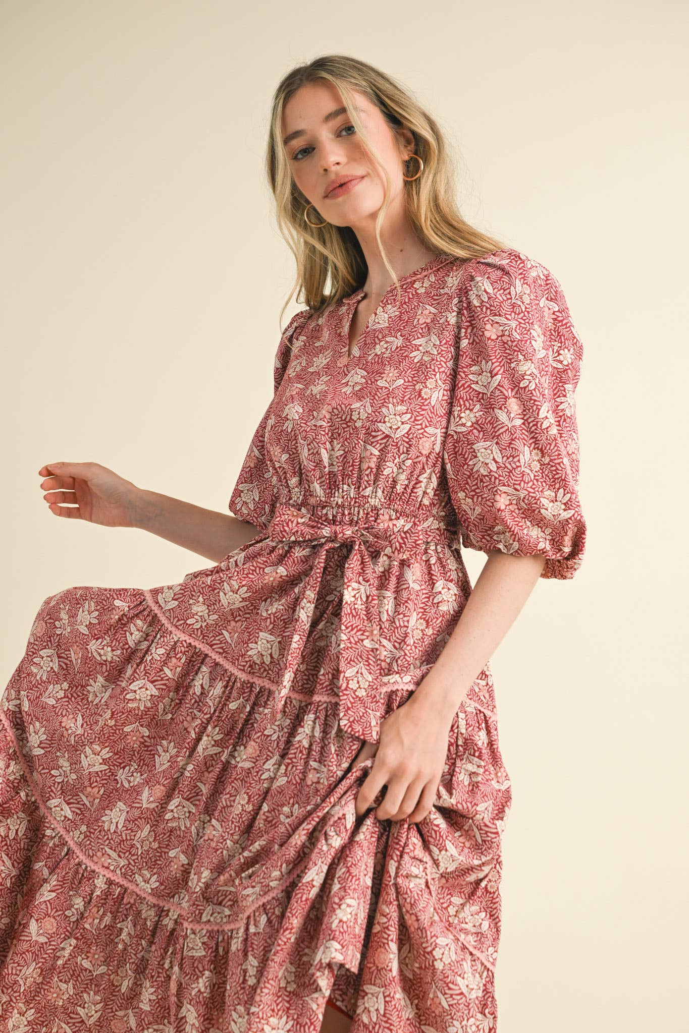 &MERCI - Wholesale Dress - Women's - BUBBLE SLEEVE LACE TRIM MIDI DRESS MDR343019