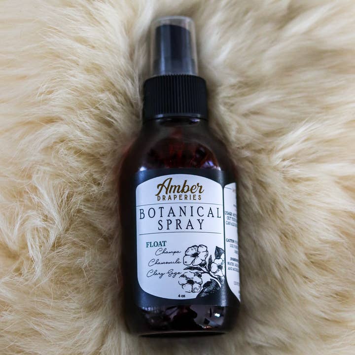 Float Botanisk Spray for engroshandel hos Amber Draperies Inc.