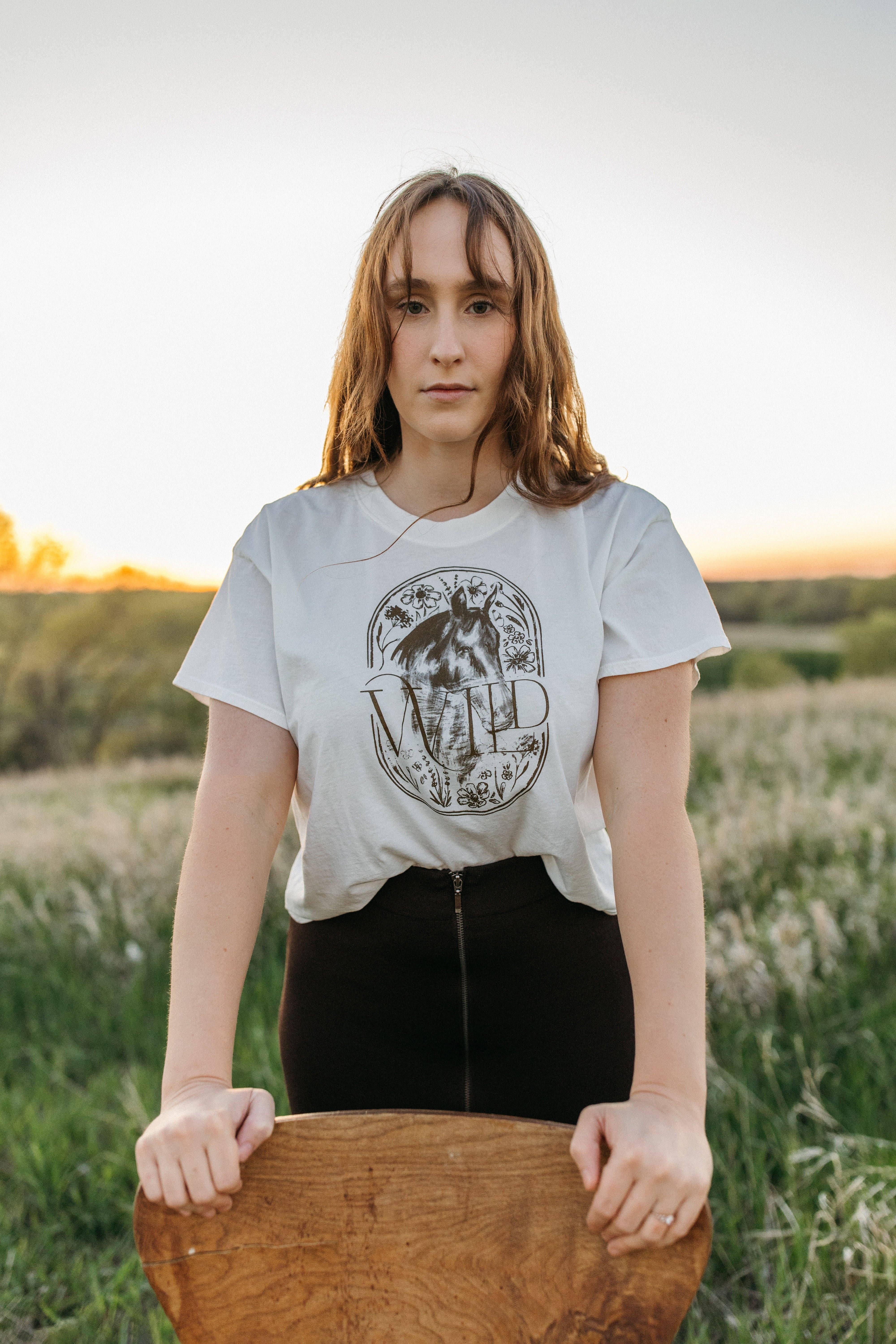 Wild Features Collective - Vendita all'ingrosso Maglietta serigrafata - Donna - Bellezza Selvaggia4