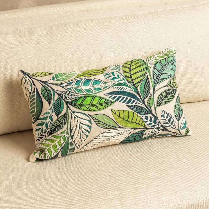 Almofada Lombar - Folhas Tropicais Bordadas (Pk/02) por atacado de Audrey's Home & Gift